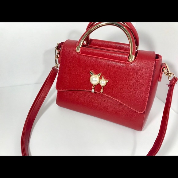 Red Pearl Cats Purse - Picture 2 of 12